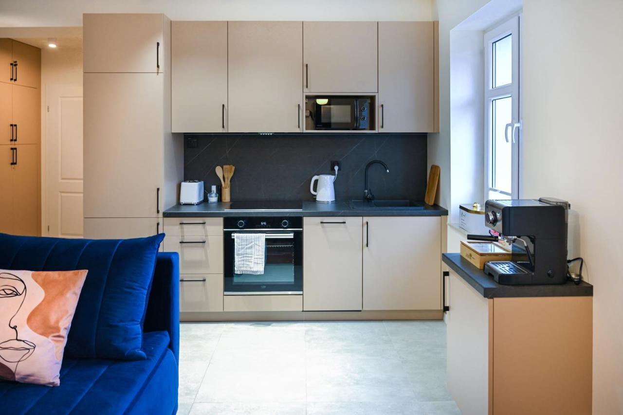 Modern Kato Apartment *